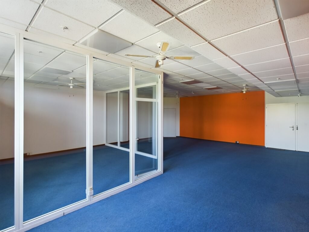 Commercial à louer à Crissier